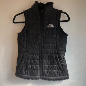 North Face Reversible Mossbud Swirl Vest S girls